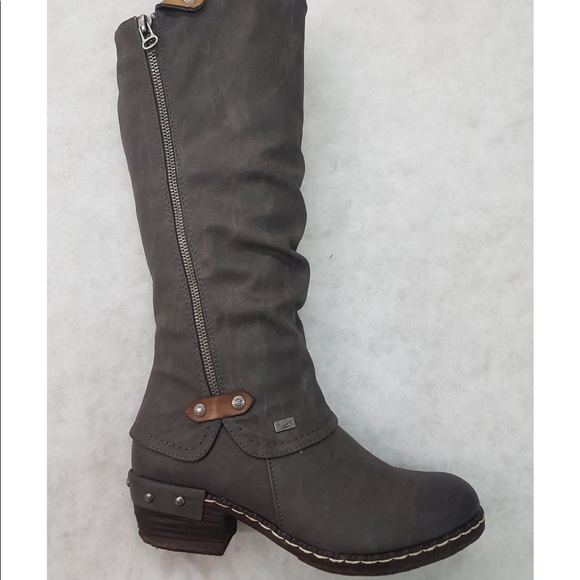 Meet your Posher, April - Picture 7 of 7